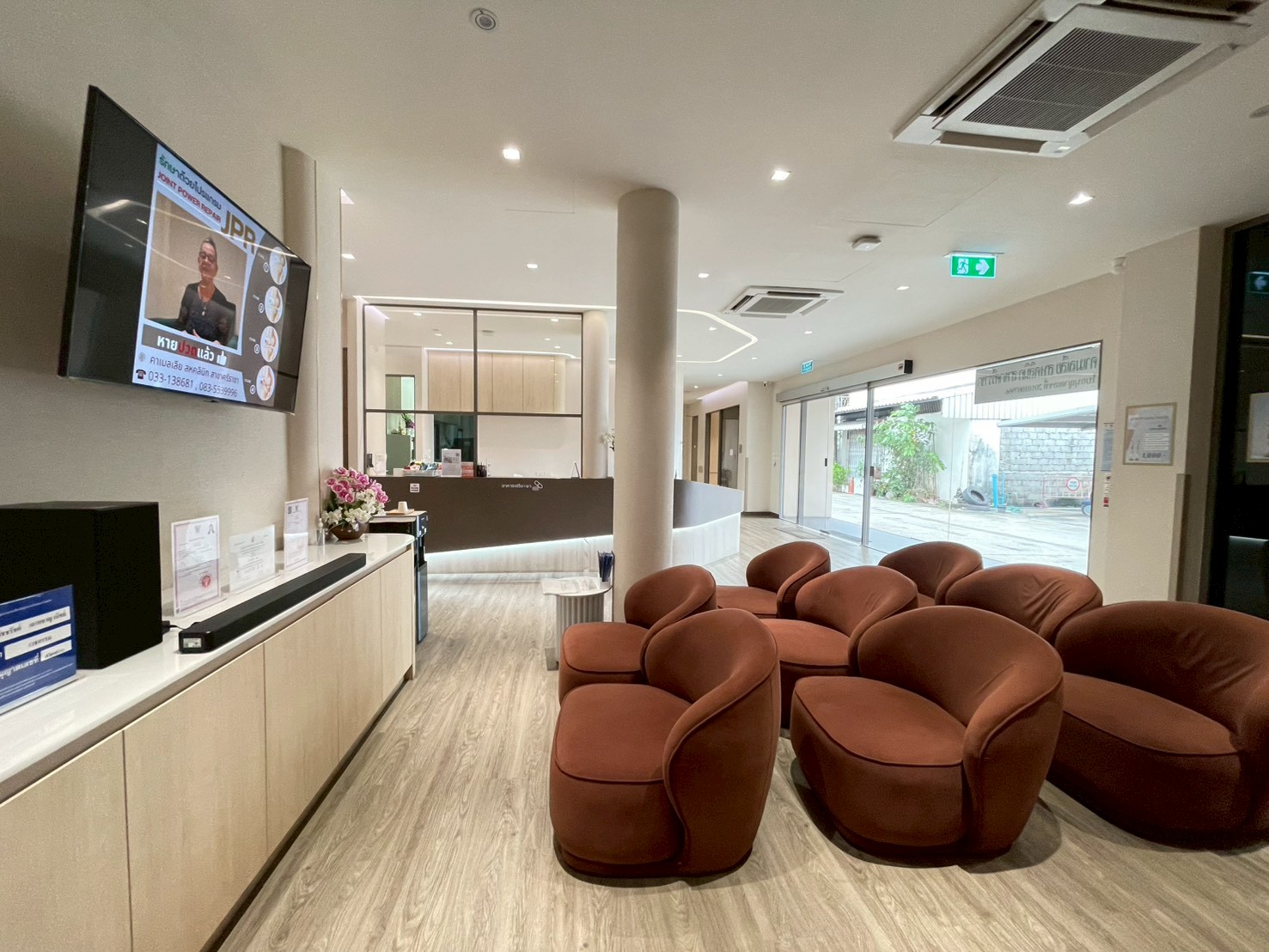 บรรยากาศภายในคลินิก Camellia